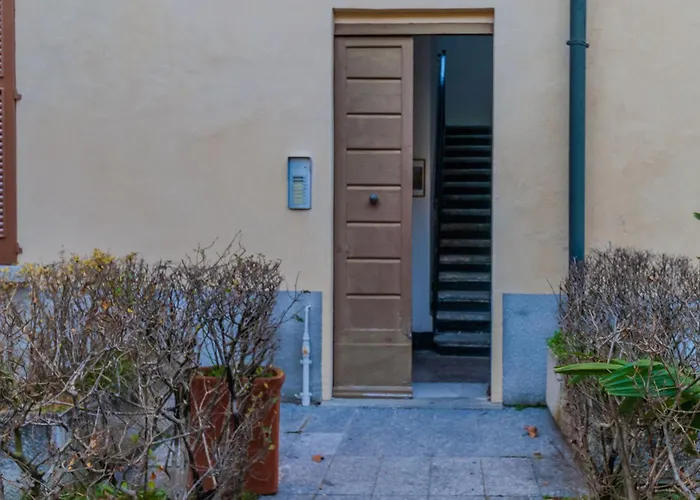 Domus Elena Lakeview Appartamento *
